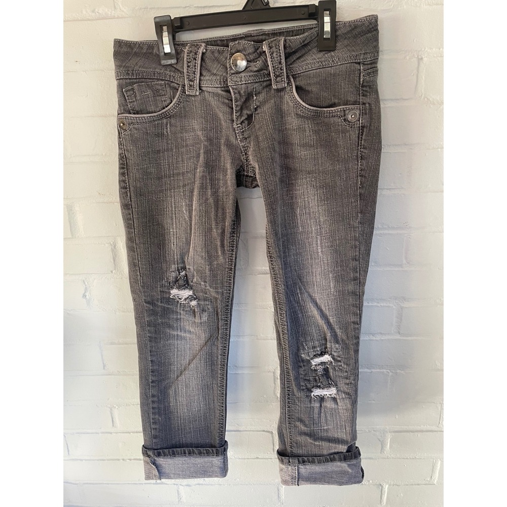 Rewind Women's Grey Distressed‎ Cropped Jeans Size 5